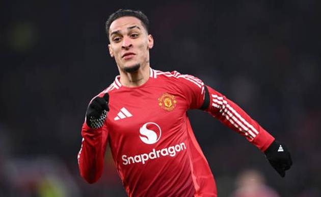 Manchester United: Kế hoạch tái thiết của HLV Amorim gặp khó khăn