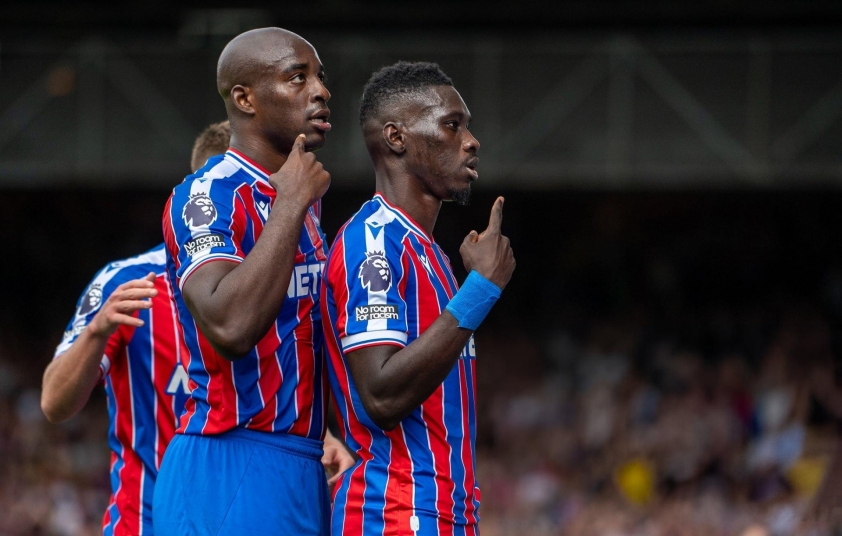 Crystal Palace mở tỷ số trước