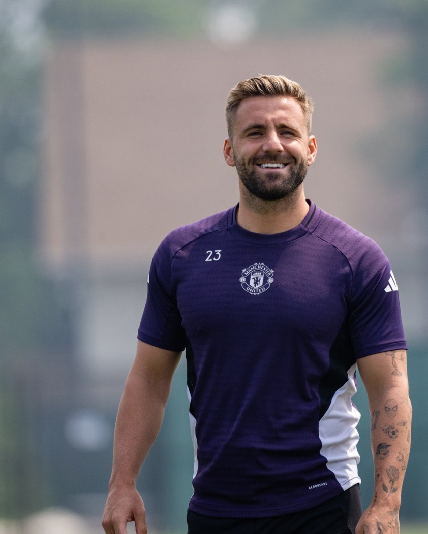 Luke Shaw trong màu áo MU