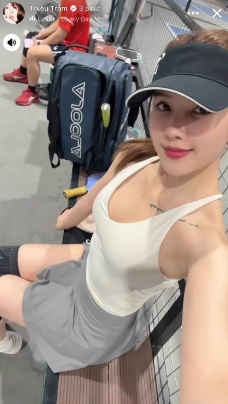 Làn da trắng mịn của Thiều Bảo Trâm